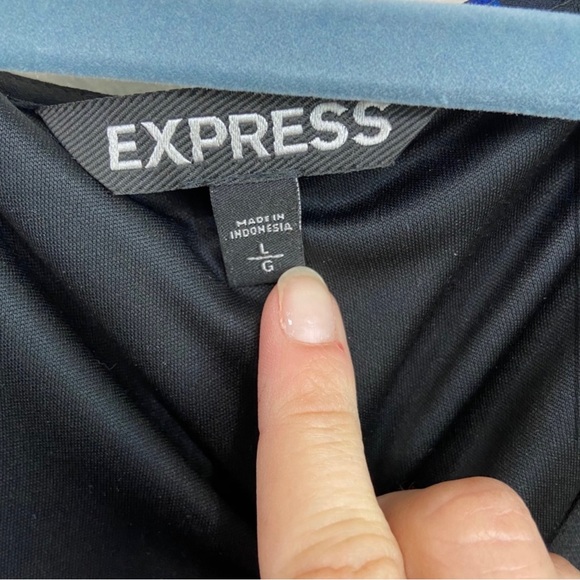 NWT EXPRESS - Black and Blue Feather Romper Large - Picture 5 of 6